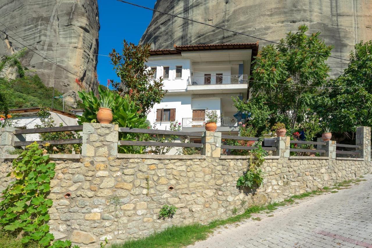 Meteoron Theasis Apartment Калампака Екстериор снимка