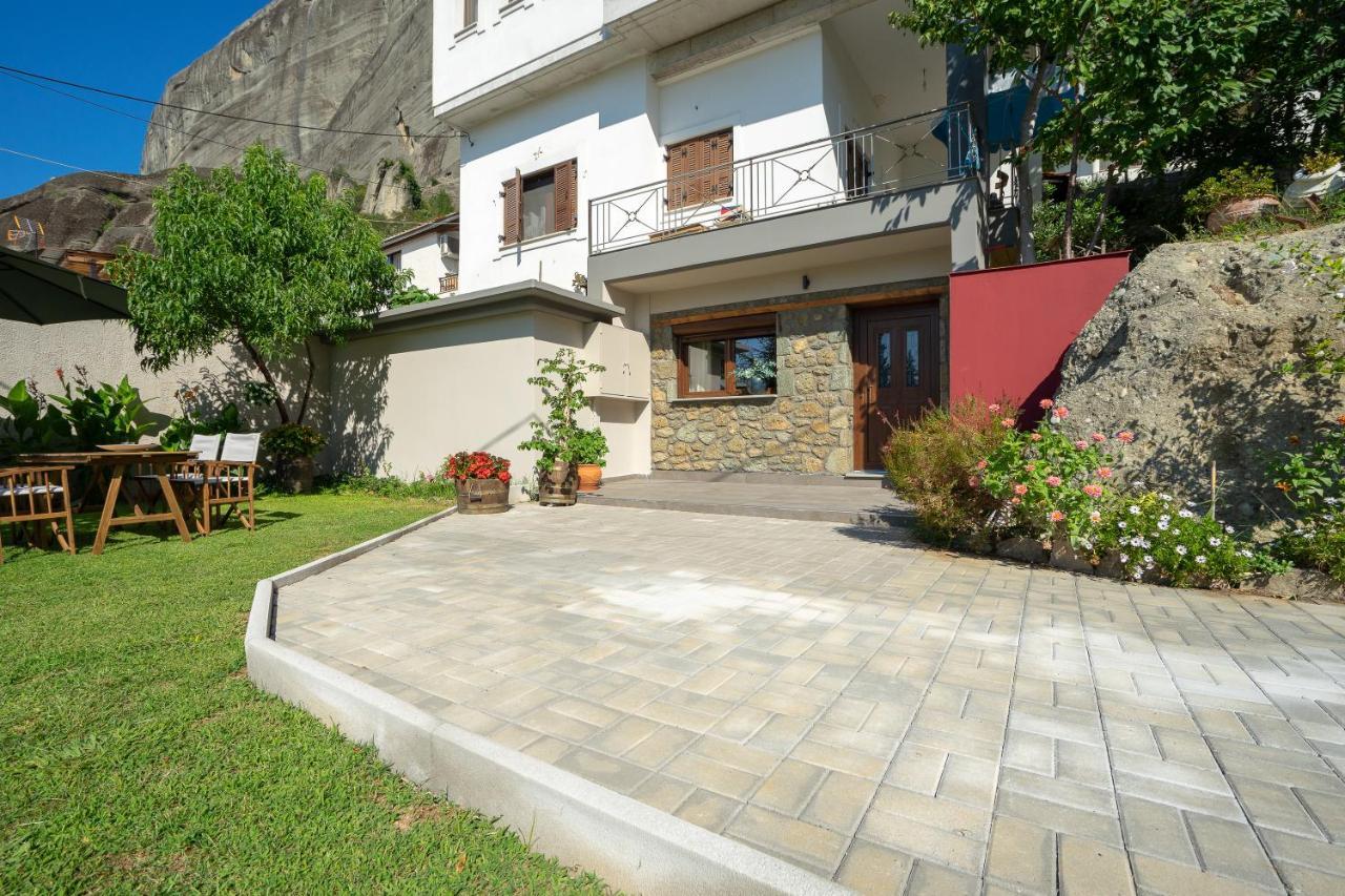 Meteoron Theasis Apartment Калампака Екстериор снимка